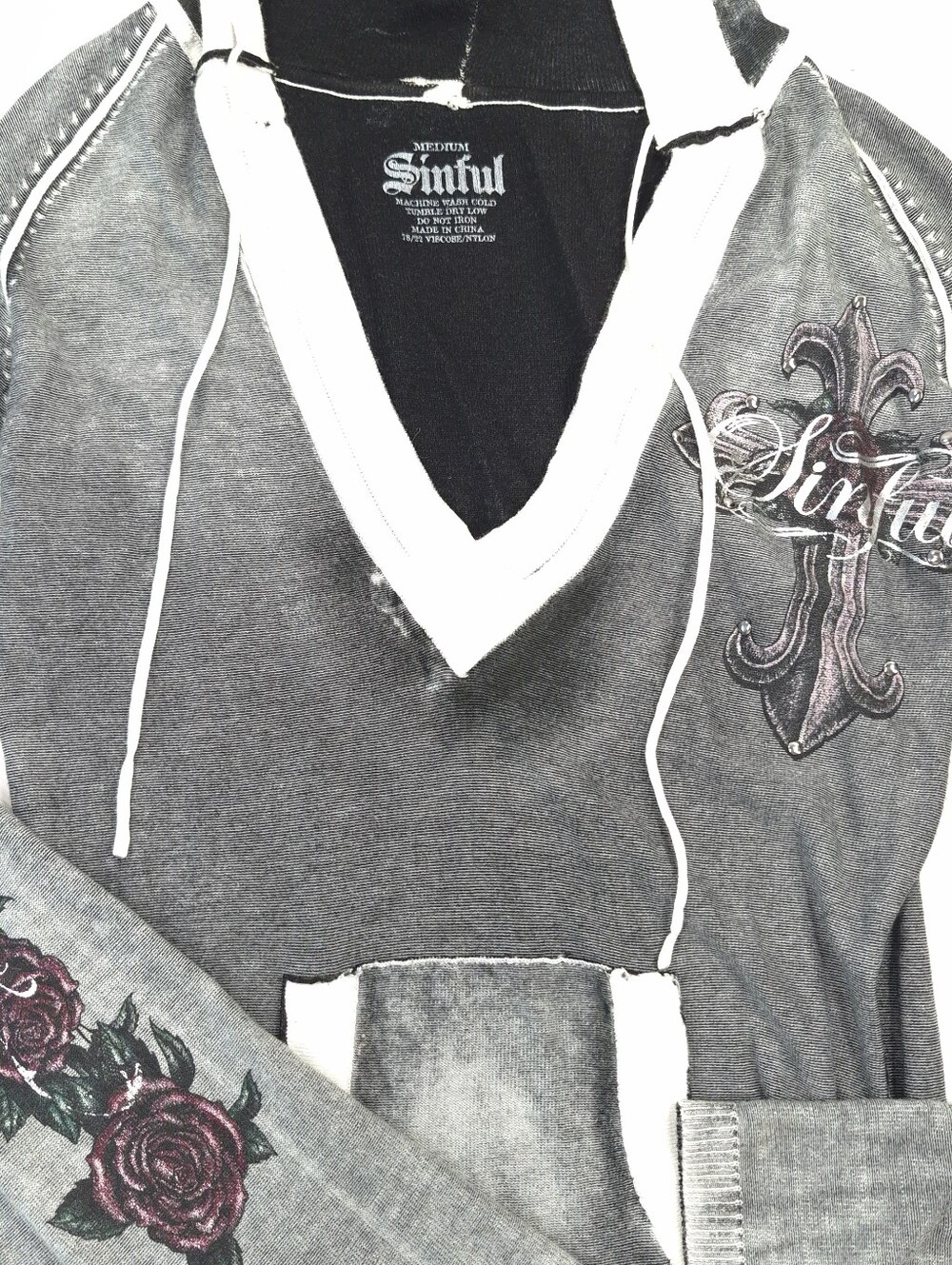 Sinful Affliction Women's Gray V-neck Hoodie Pullover Sweater - Sz Medium - Picture 5 of 8